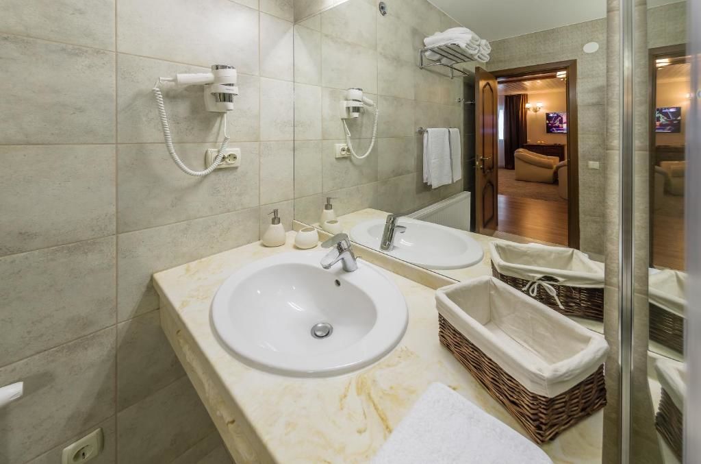 Апарт-отели VIP-Апартаменты 5 каминов Ясиня-56